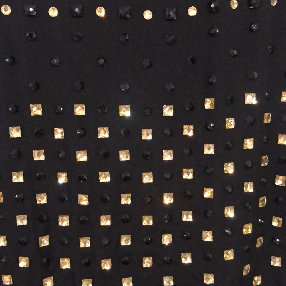 ⭕️ PRICE FIRM Diane Von Furstenberg Black Top with Gold Rhinestones Size Small - Picture 2 of 6